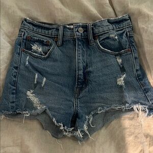 Abercrombie & Fitch ‘The Mom Short’ High-Waist Denim Shorts - Medium Wash
